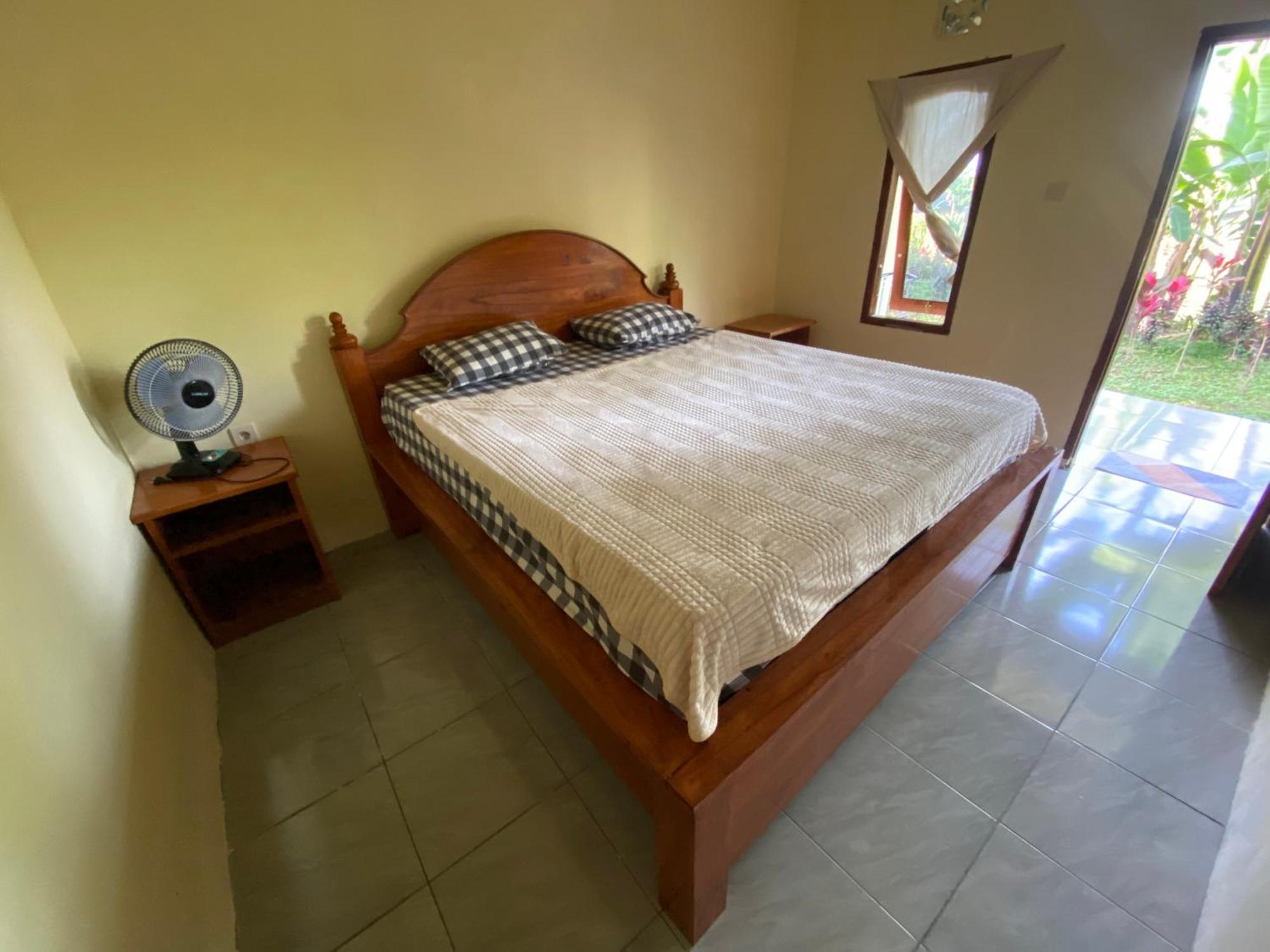Pondok Rinjani Bungalow Тетебату Экстерьер фото